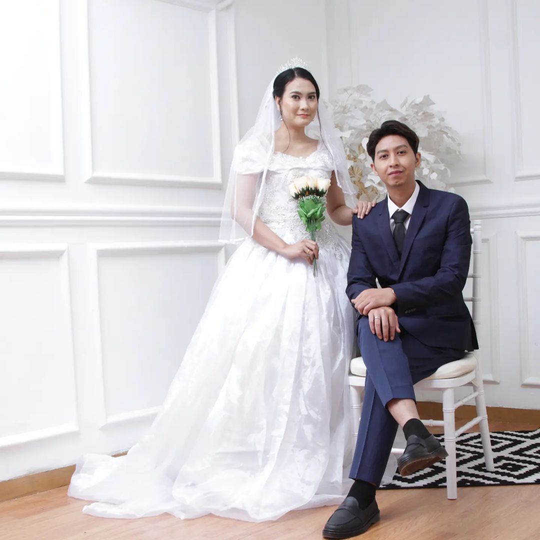 Foto Prewedding - Sebuah Cerita Studio Jakarta Timur