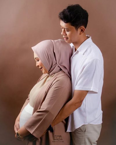 Galeri Foto Maternity Jakarta - Sebuah Cerita Studio Jakarta Timur